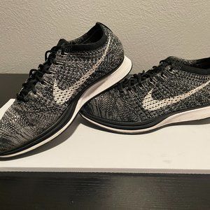 Nike Flyknit Racer "Oreo 2.0"